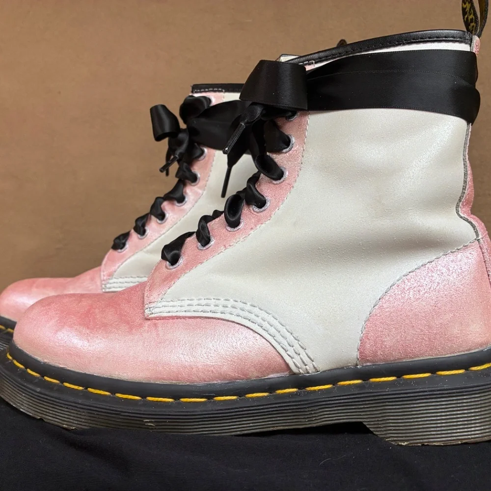 VALLEY GIRL: Rare Custom Textured Pink Metallic Glitter Doc Martens - Picture 2 of 7